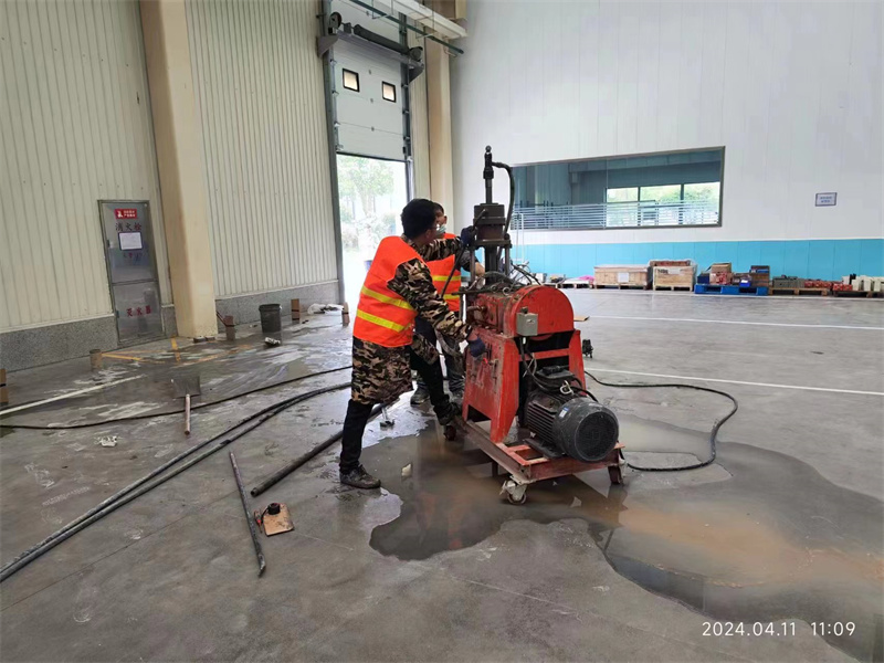 新疆厂房地面下沉塌陷注浆加固施工